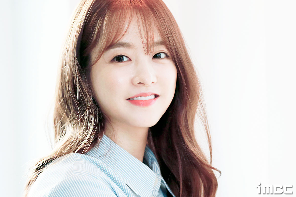 Parkboyoung Park Bo Young 2019 1200x800 Wallpaper Teahub Io