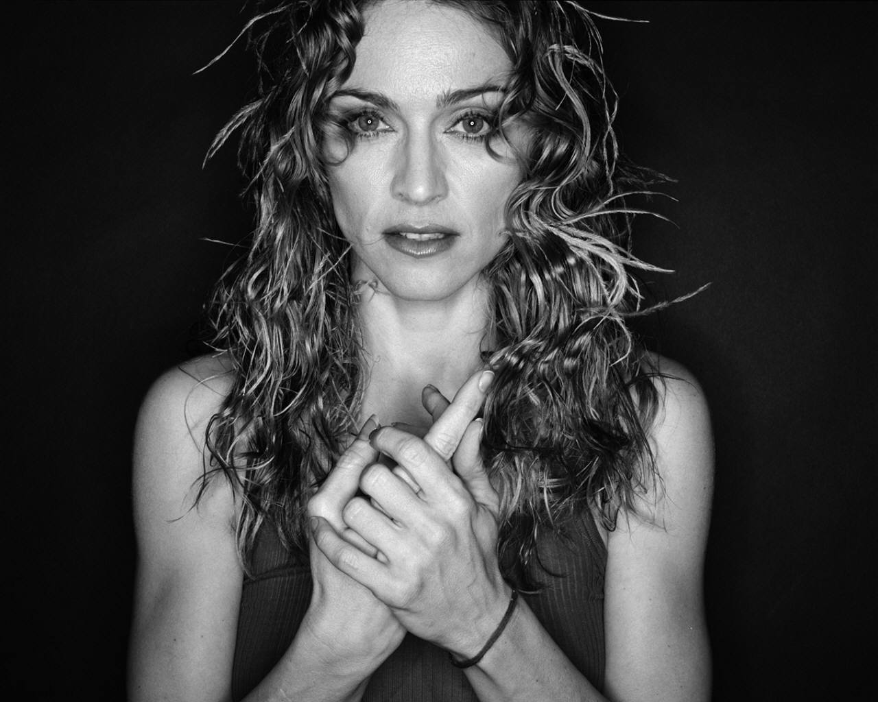 Madonnain Black And White - HD Wallpaper 