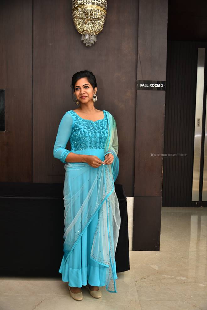 Madonna Sebastian Photos - Lady - HD Wallpaper 