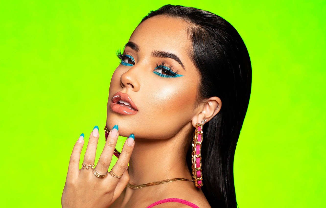 Photo Wallpaper Earrings, Singer, Nails, Singer, Becky - Becky G Color Pop - HD Wallpaper 