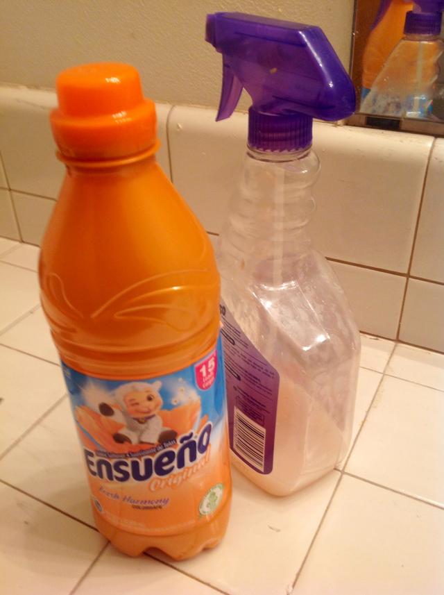 Mix Up Your Removal Solution In A Spray Bottle - Plastic Bottle - HD Wallpaper 