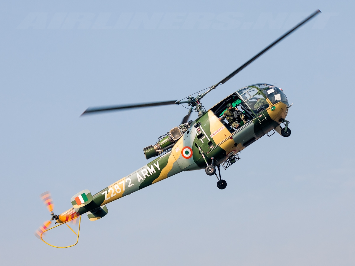 Hindustan Sa-316b Chetak Of Indian Army - Indian Army Chetak Helicopter - HD Wallpaper 