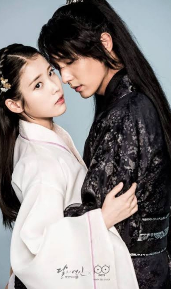 Iu And Lee Joon Gi Reuntied - Lee Joon Gi And Iu - HD Wallpaper 