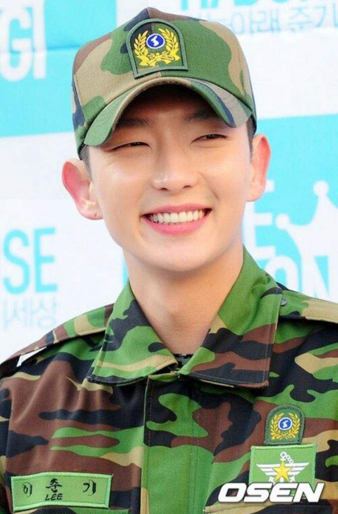 User Uploaded Image - Lee Joon Gi Military - HD Wallpaper 