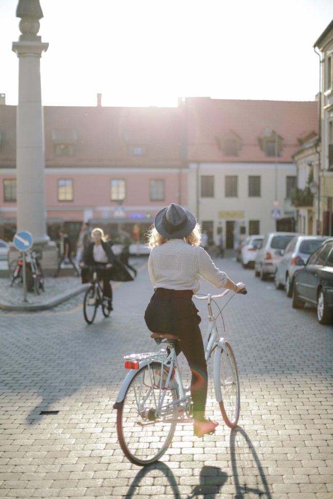 Girl, Bicycle, Urban, People, Cars, Old Town, Architecture - Bicycle - HD Wallpaper 