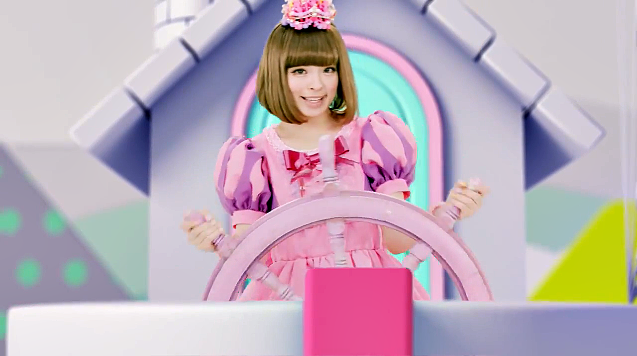 Mottai Night Land - Kyary Pamyu Pamyu Mottai Night Land - HD Wallpaper 