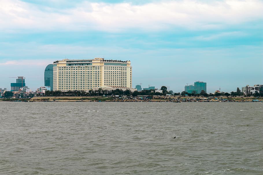 Cambodia, Khmer, Sokha Hotel, Chak Tomuk River, The - Urban Area - HD Wallpaper 