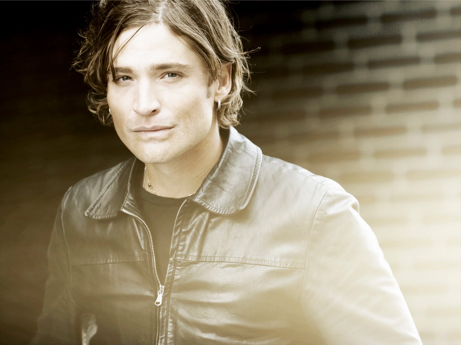 Andrea Brillantes Wallpaper - Kända Svenska Artister - HD Wallpaper 