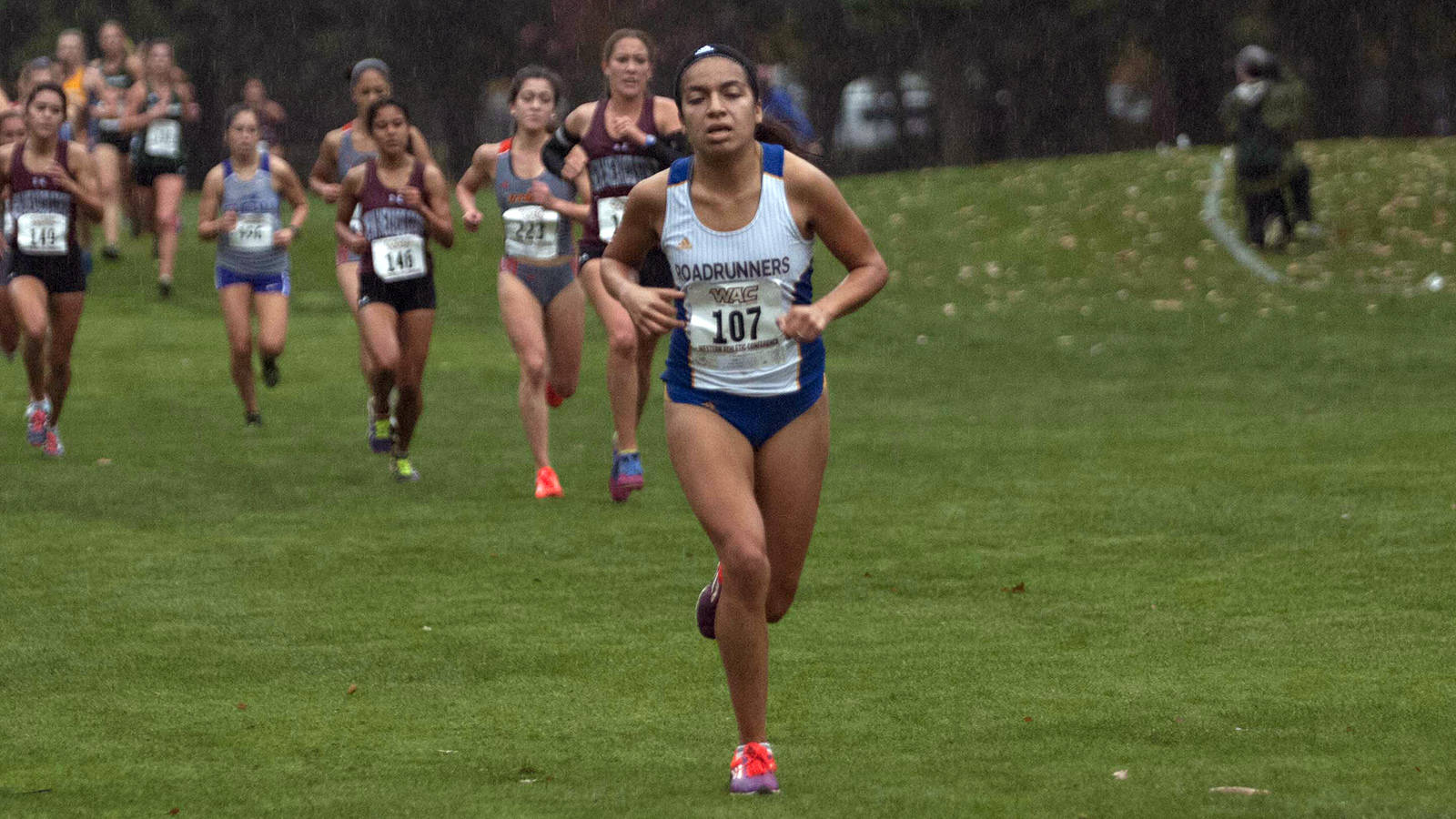 Valdez Breaks Csub 6k Record Again At Regionals - Cross Country Running - HD Wallpaper 