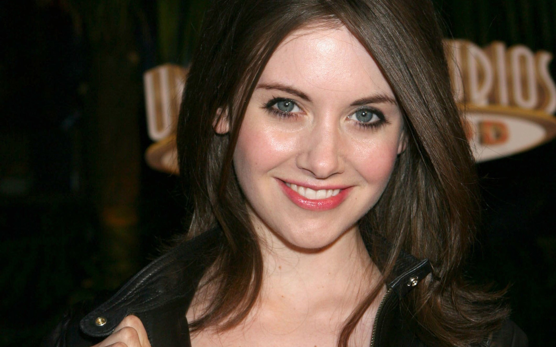Alison Brie Hd - HD Wallpaper 
