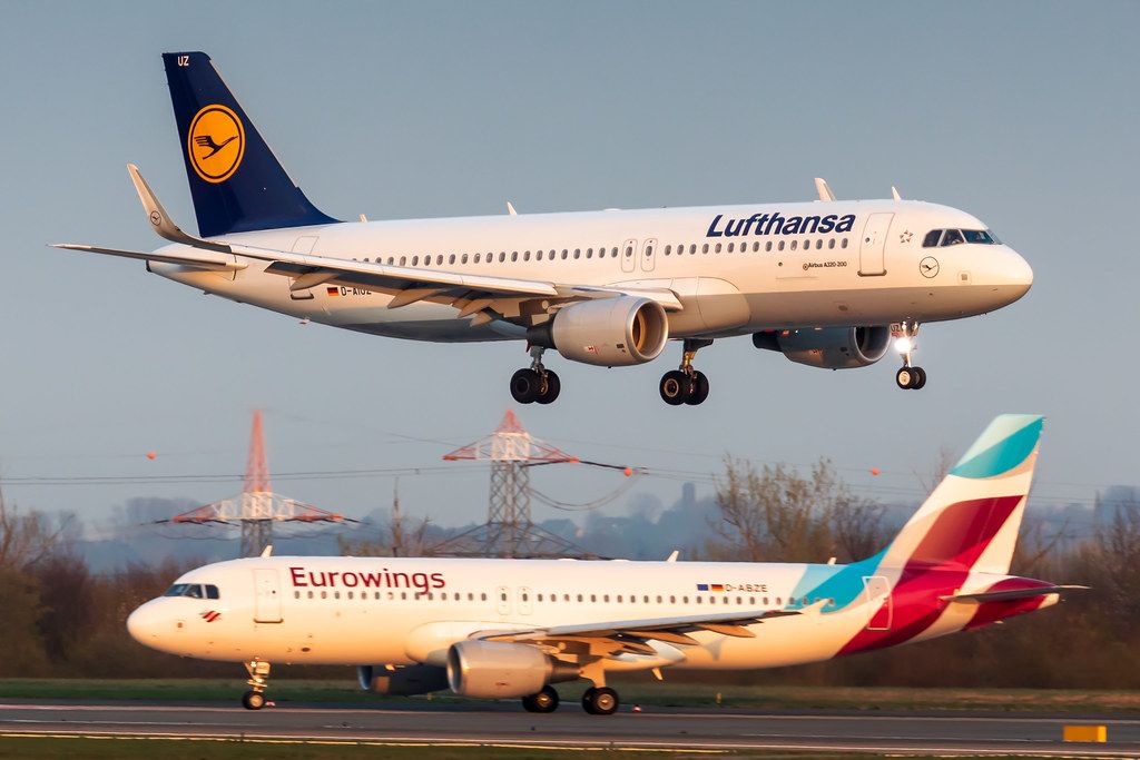 Düsseldorf Airport - HD Wallpaper 