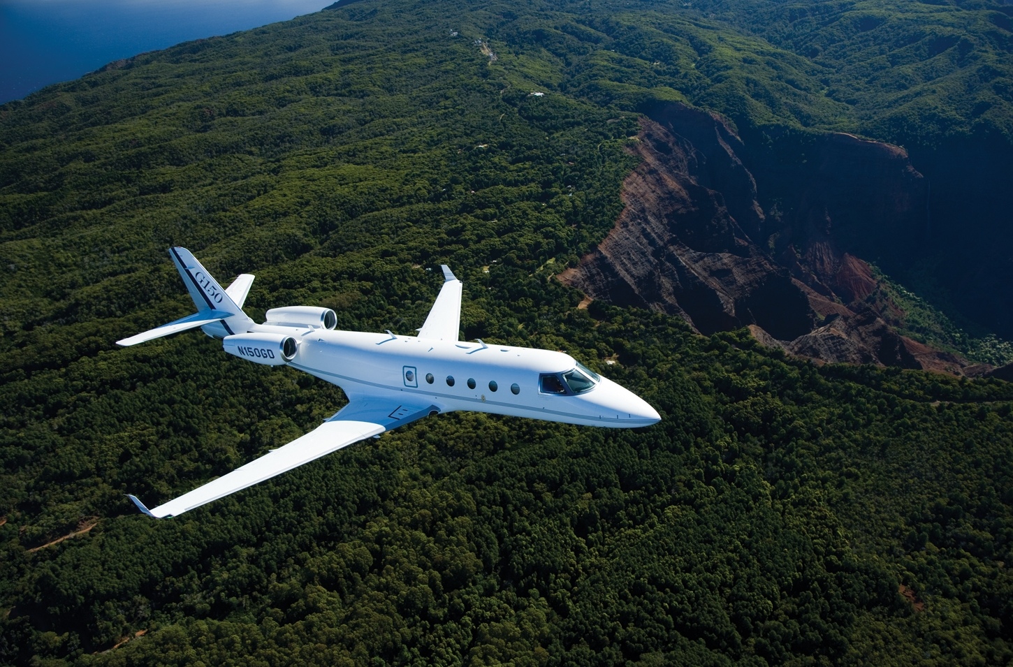 Gulfstream G150 In Flight - Gulfstream V - HD Wallpaper 