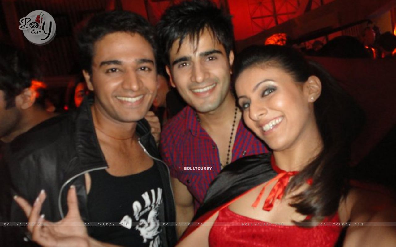 Gaurav, Karan And Khushboo Size - Friendship - HD Wallpaper 