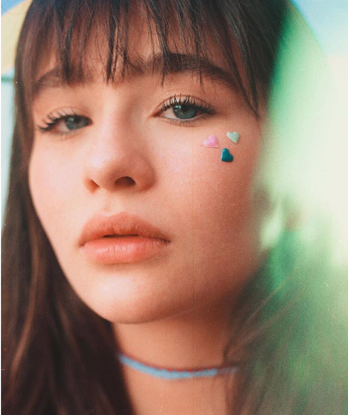 Green, A Series Of Unfortunate Events And Violet Baudelaire - Series Of Unfortunate Events Violet Baudelaire - HD Wallpaper 