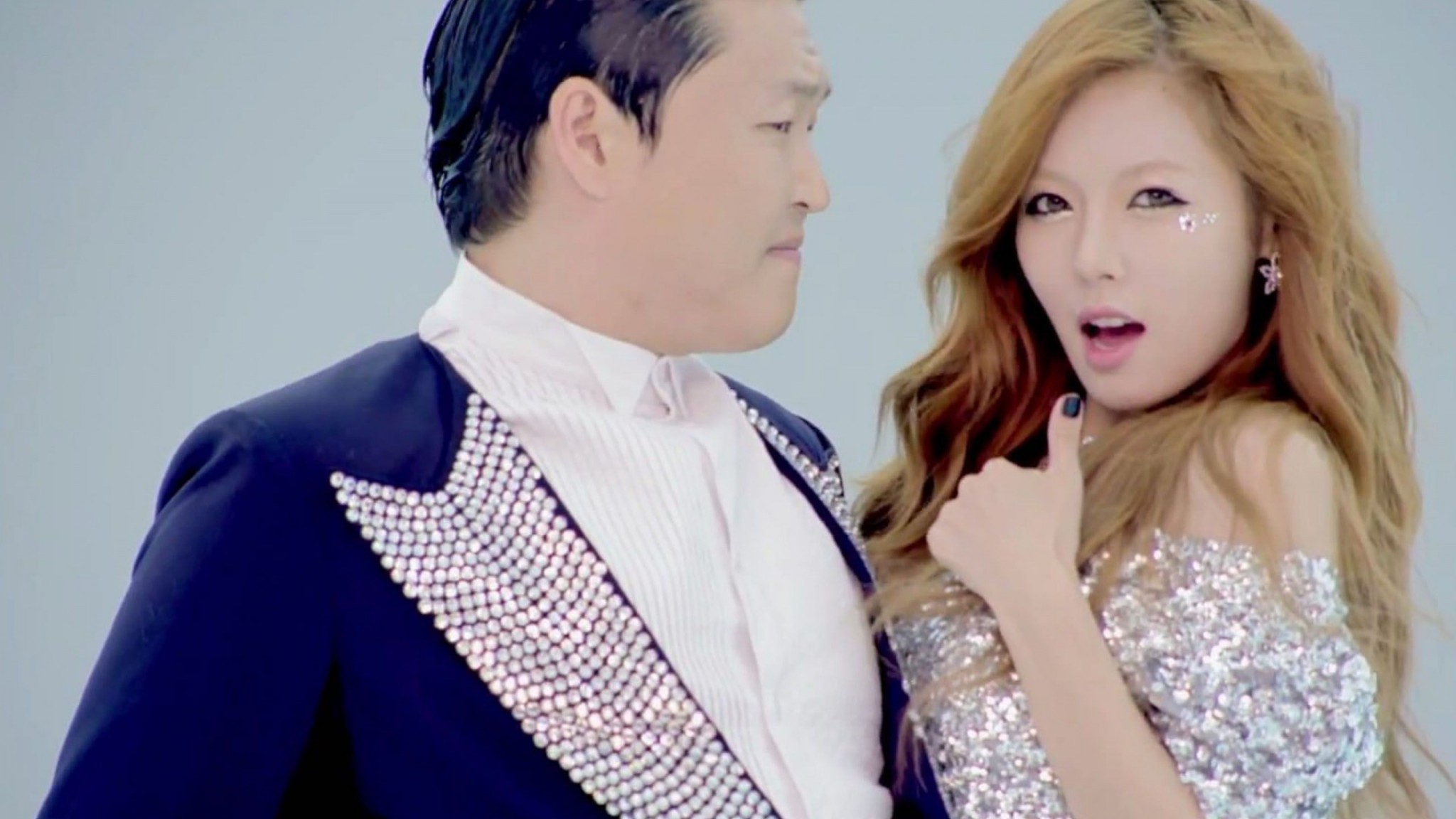 Psy Hyuna Gangnam Style Korean Singer Songwriter Rapper - Hyuna Gangnam Style - HD Wallpaper 