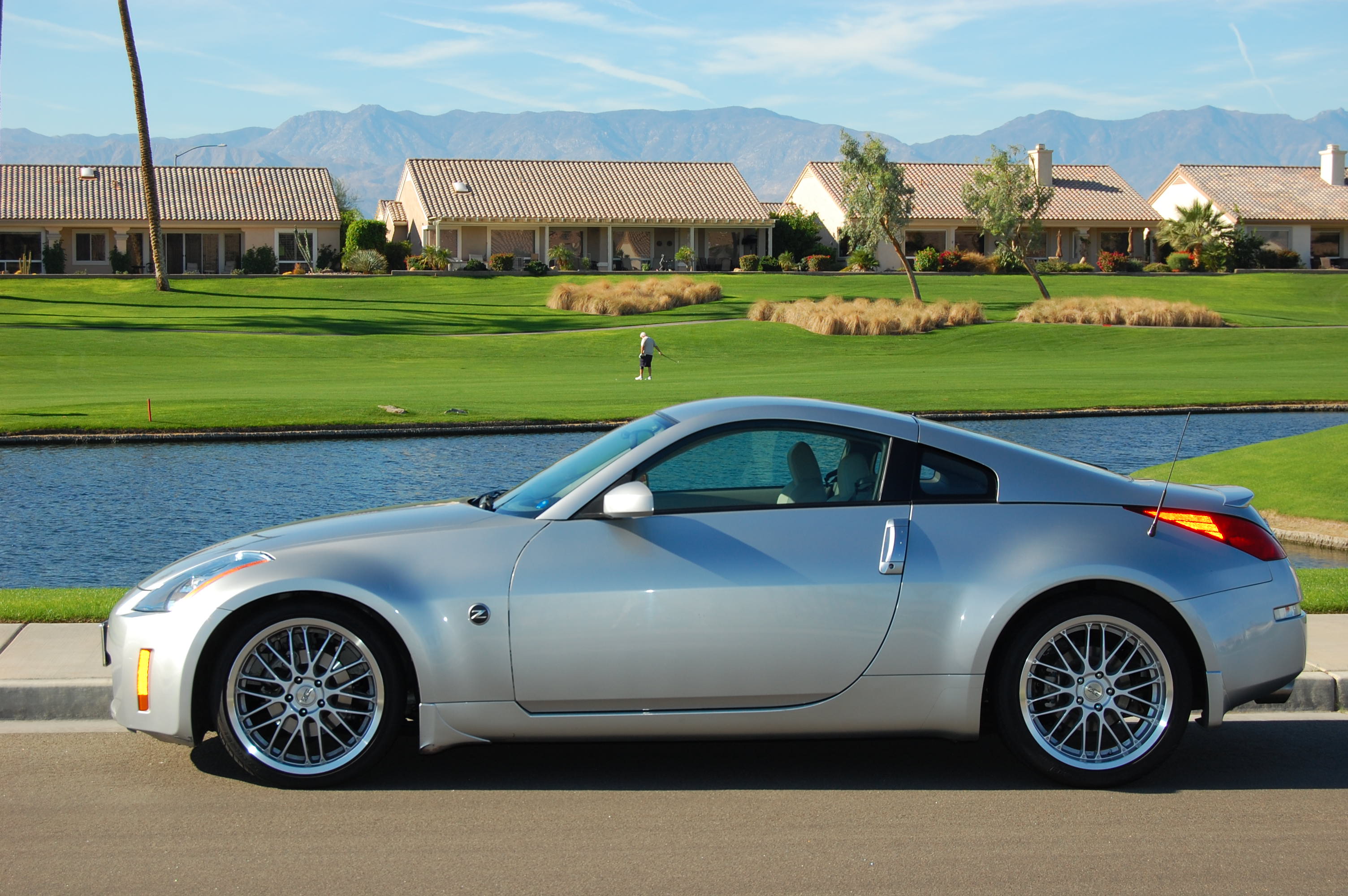 Nissan 350z Hd Wallpapers, Desktop Wallpaper - Nissan 350z Side View - HD Wallpaper 