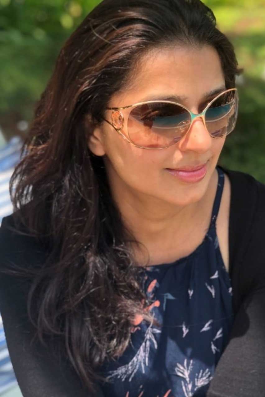 Bhumika Chawla New Latest - HD Wallpaper 