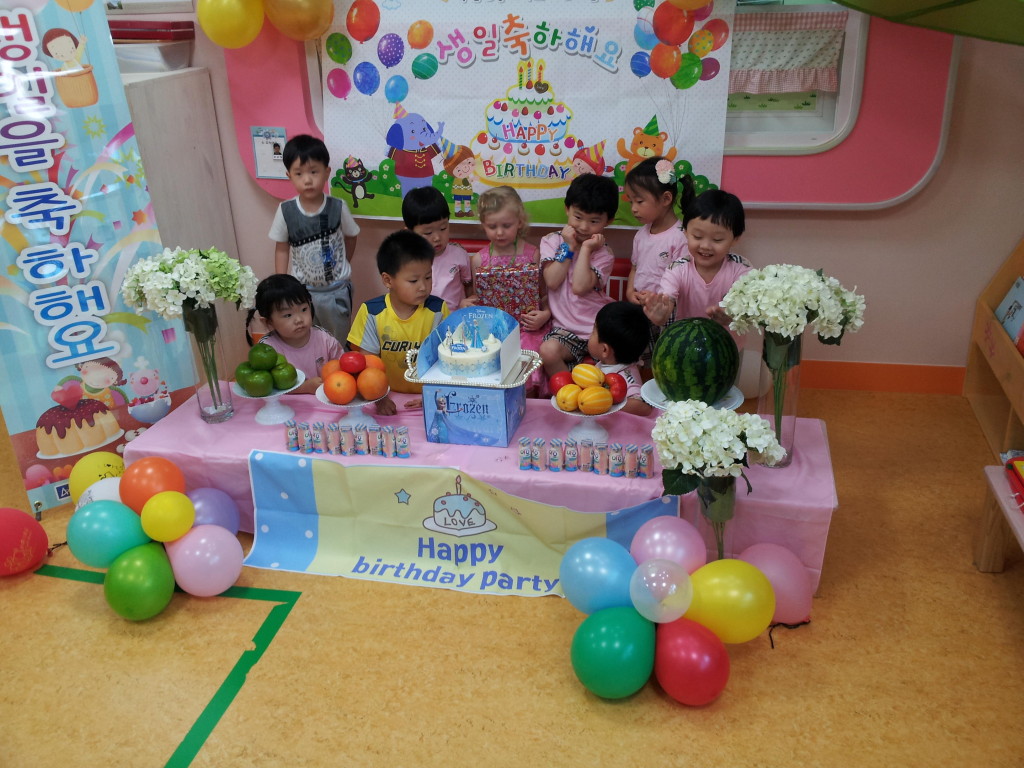 Korean Kindergarten - HD Wallpaper 