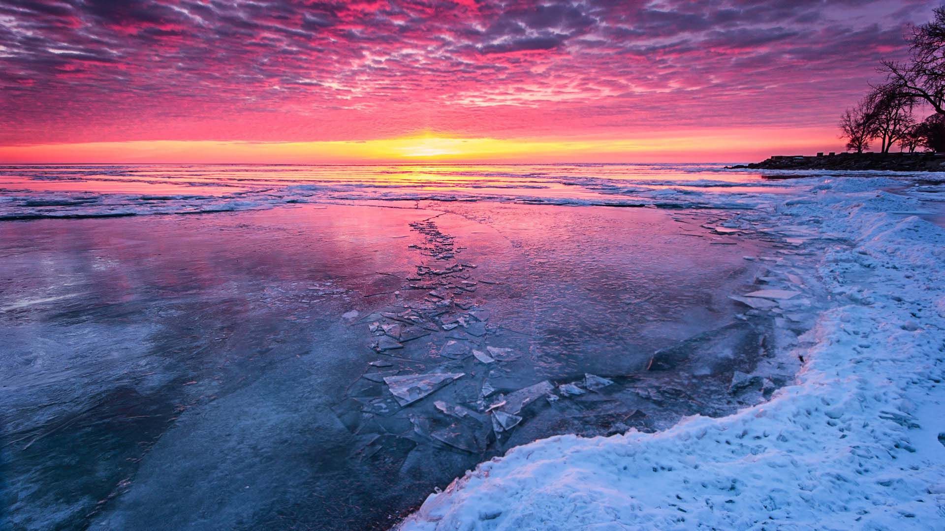 Frozen Jasper River Wallpaper - Sunset Over Frozen Lake - HD Wallpaper 