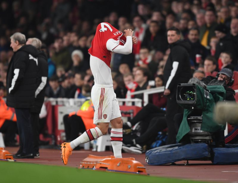 Arsenal Captain Granit Xhaka Removes His Shirt After - Granit Xhaka Reaction - HD Wallpaper 