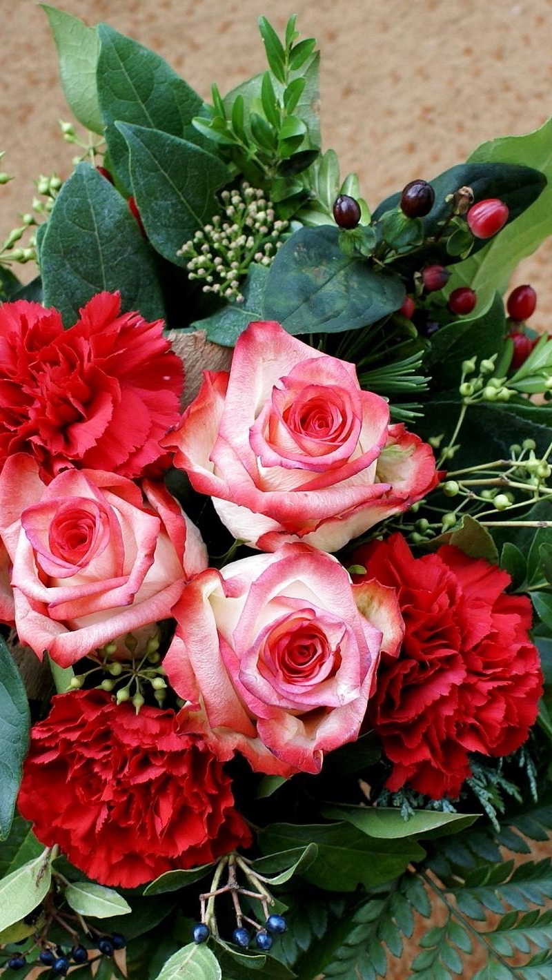 Wallpaper Roses, Carnations, Flowers, Leaves, Herbs, - Flavor Wallpaper Hd - HD Wallpaper 