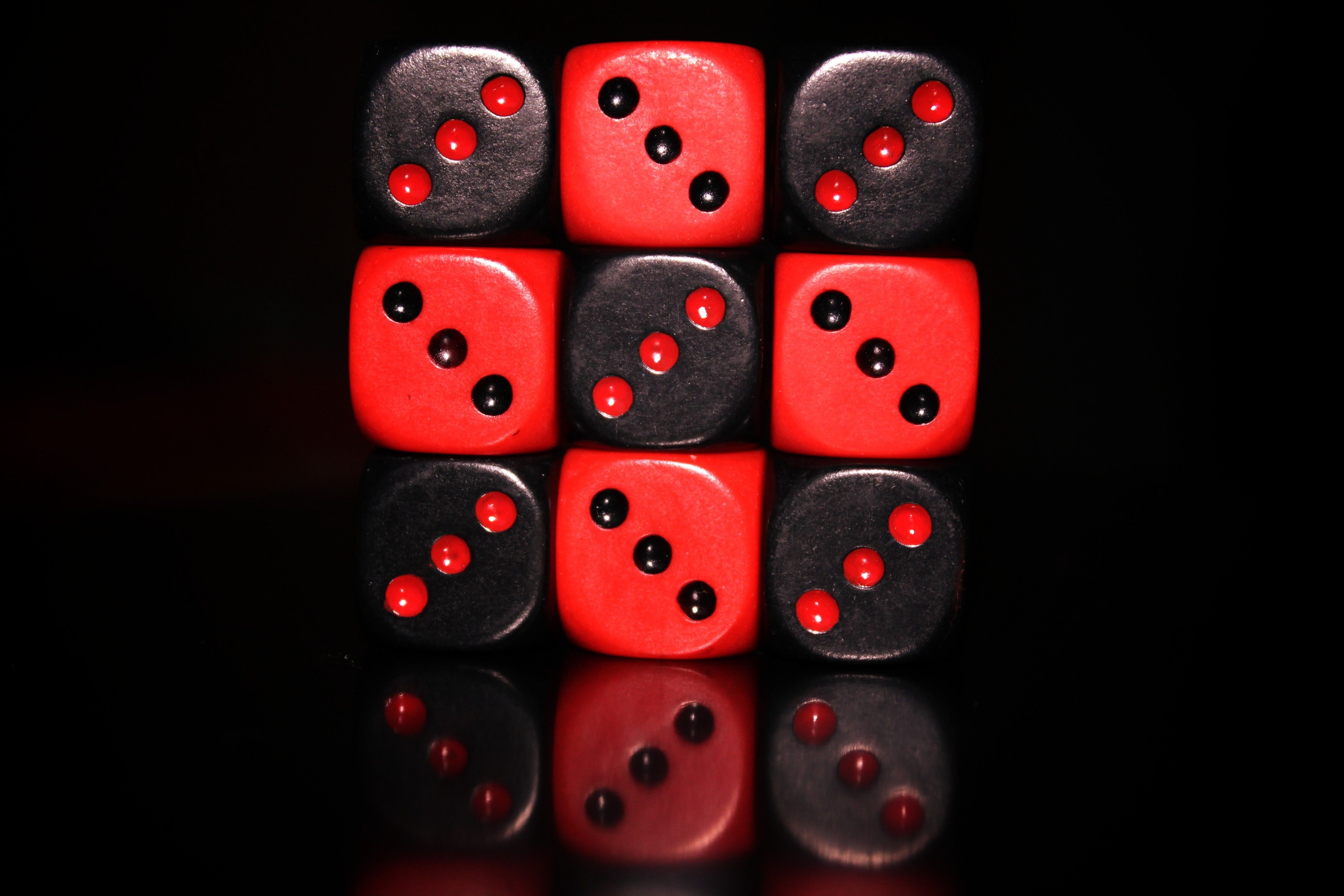 Black And Red - HD Wallpaper 