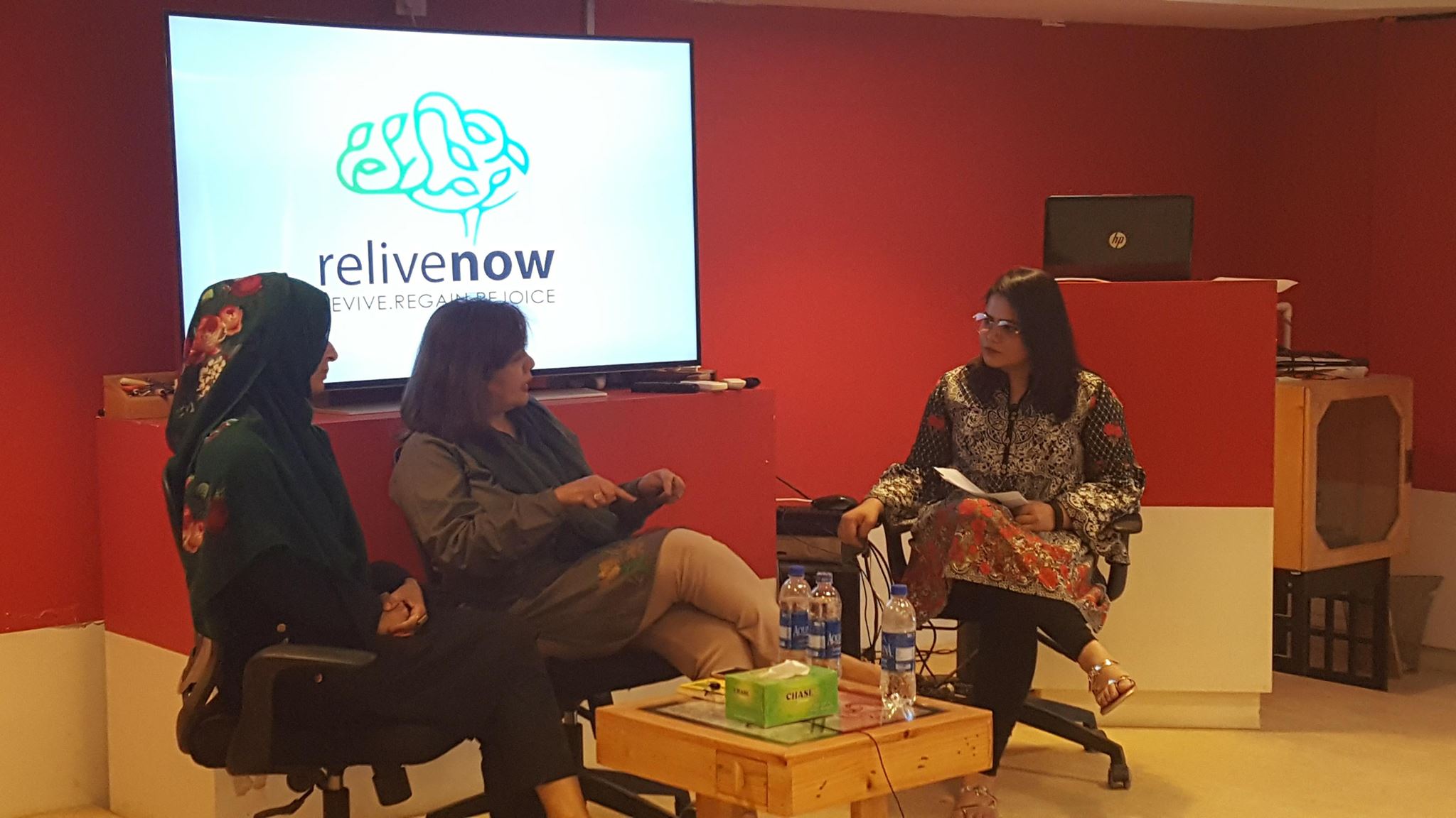 Coffee Table - HD Wallpaper 