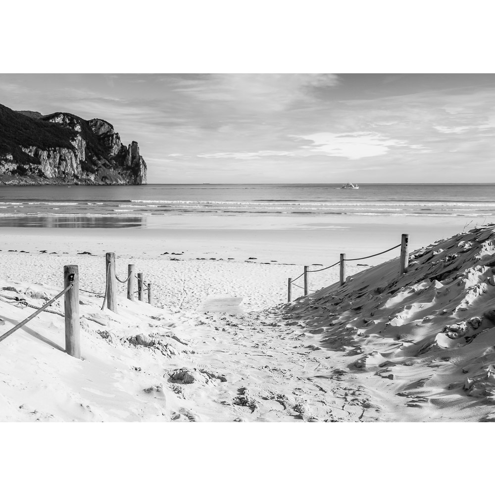 Fotobehang Zwart Wit Strand - HD Wallpaper 