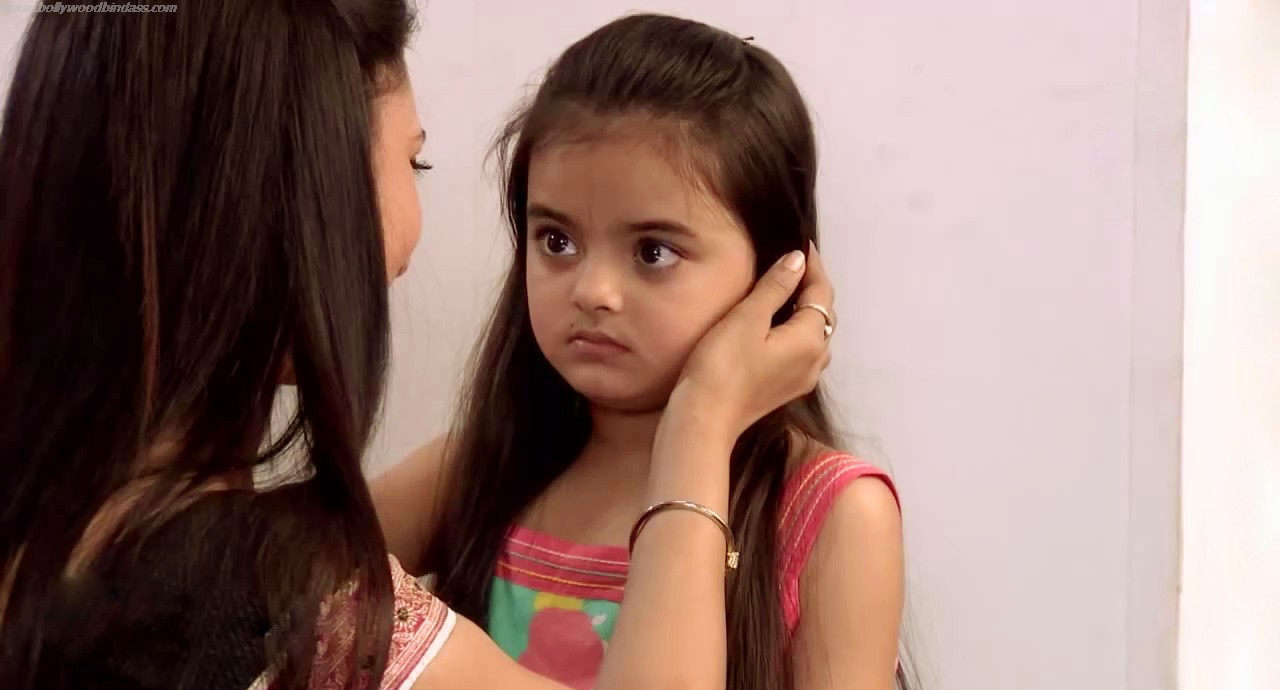 Yeh Hai Mohabbatein Wallpapers - Girl - HD Wallpaper 