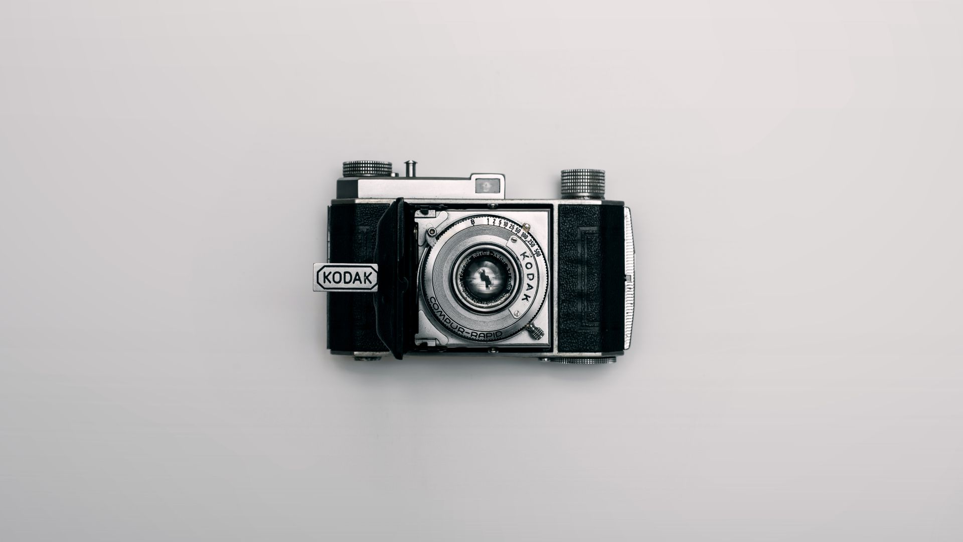 Kodak Camera Over Silver Background - Camera Wallpaper White Background Hd - HD Wallpaper 