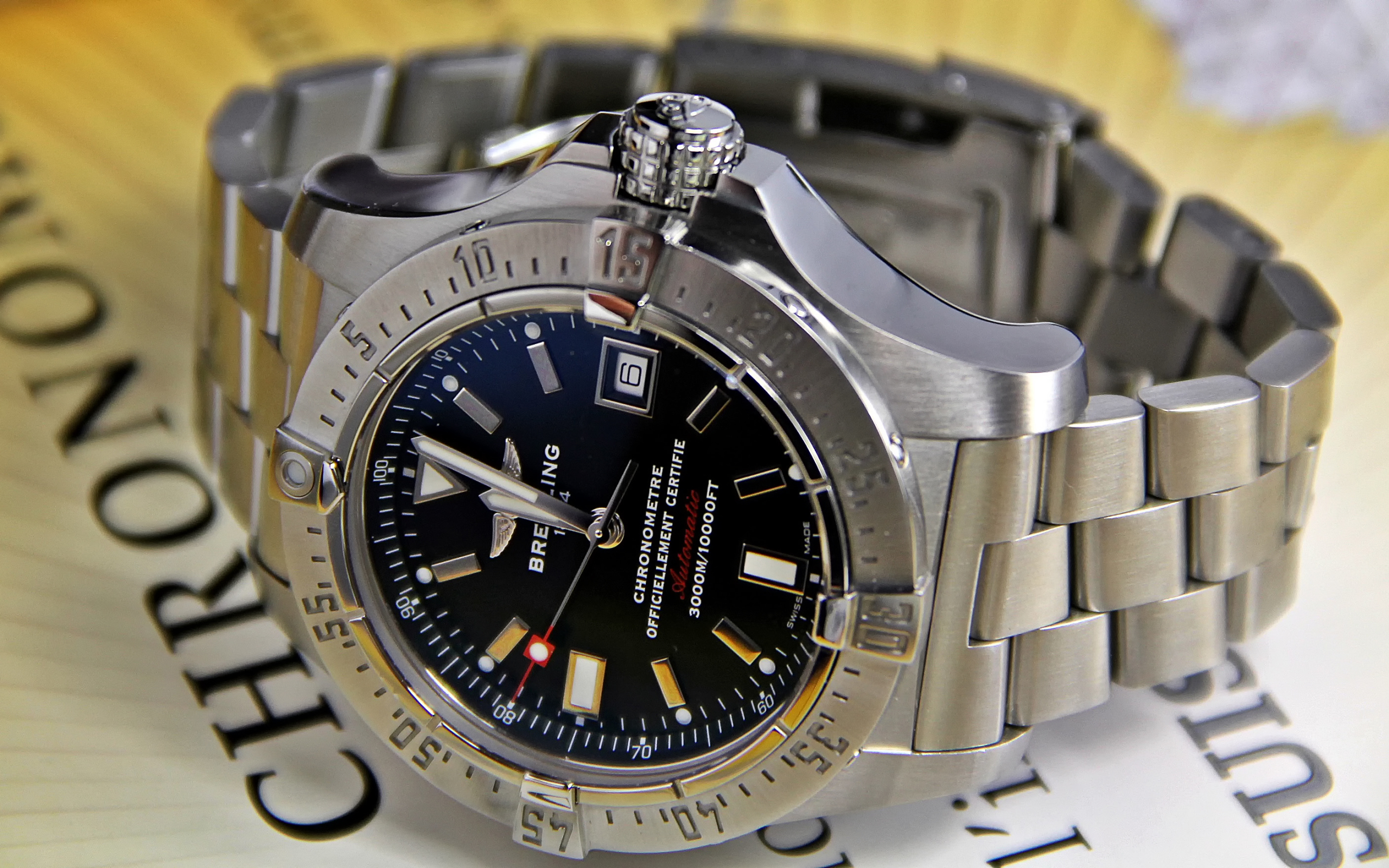 Wallpaper Of Breitling, Watch, Wristwatch, Silver Background - Breitling Avenger - HD Wallpaper 