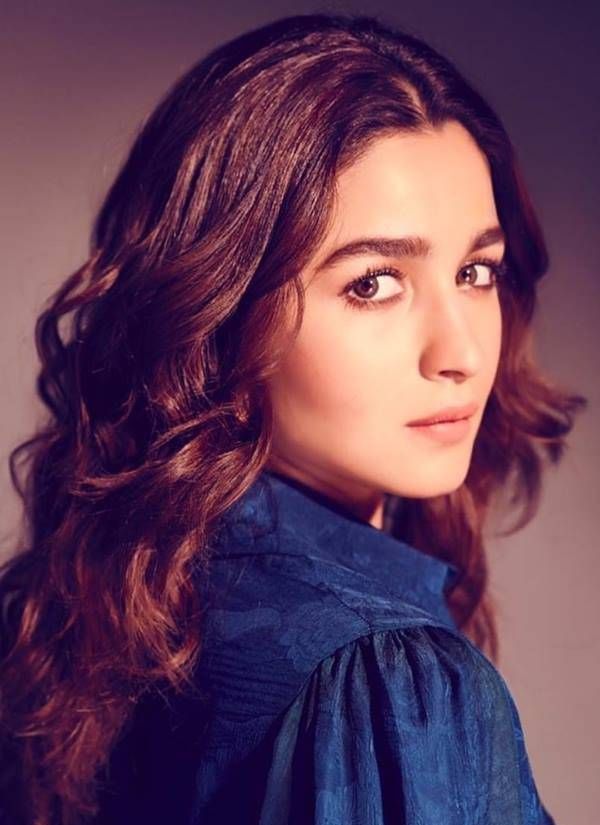 Alia Bhatt In Prada Song - HD Wallpaper 