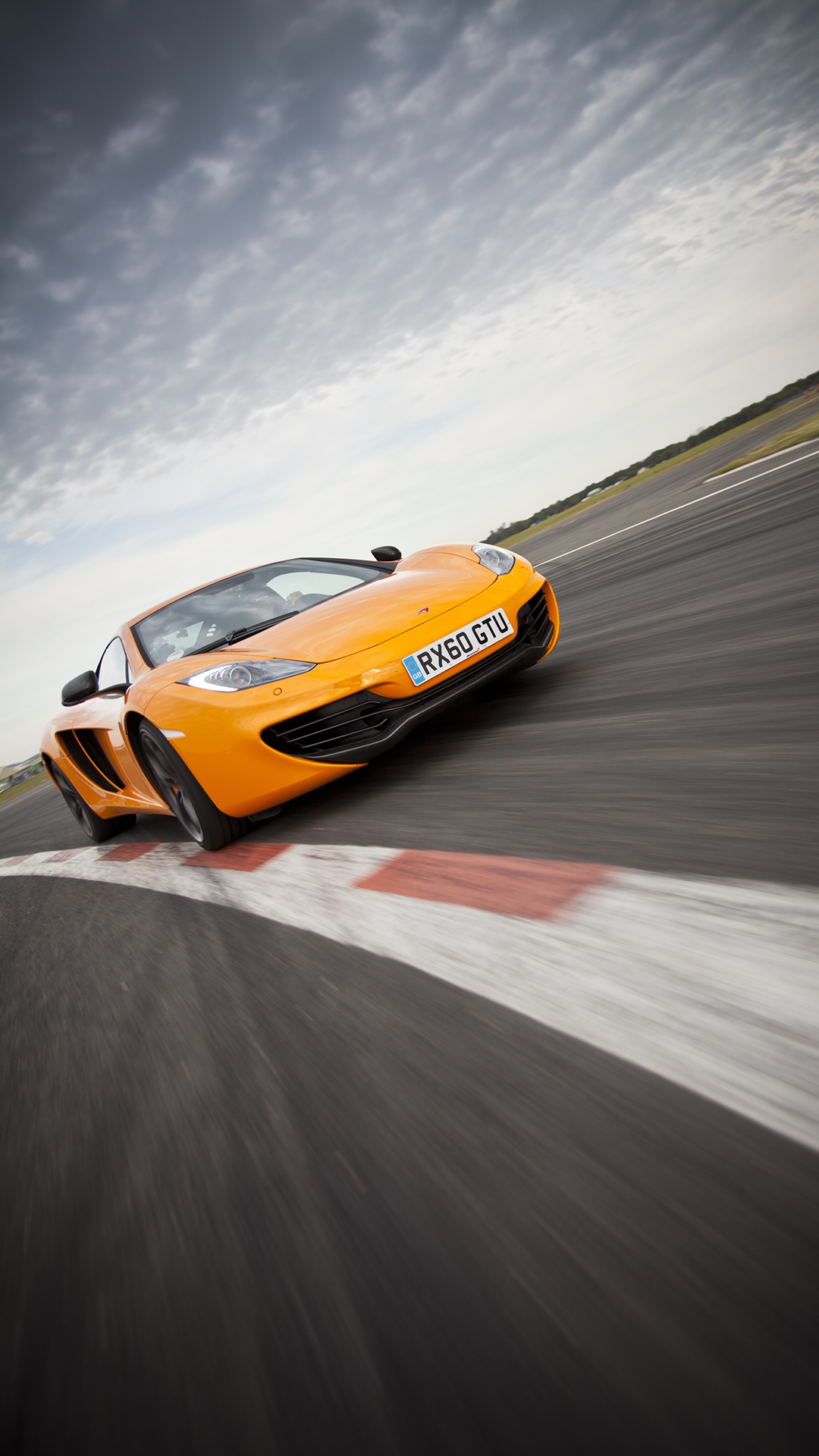 Orange Mclaren Mp4-12c - Mclaren 12c Background Iphone - HD Wallpaper 
