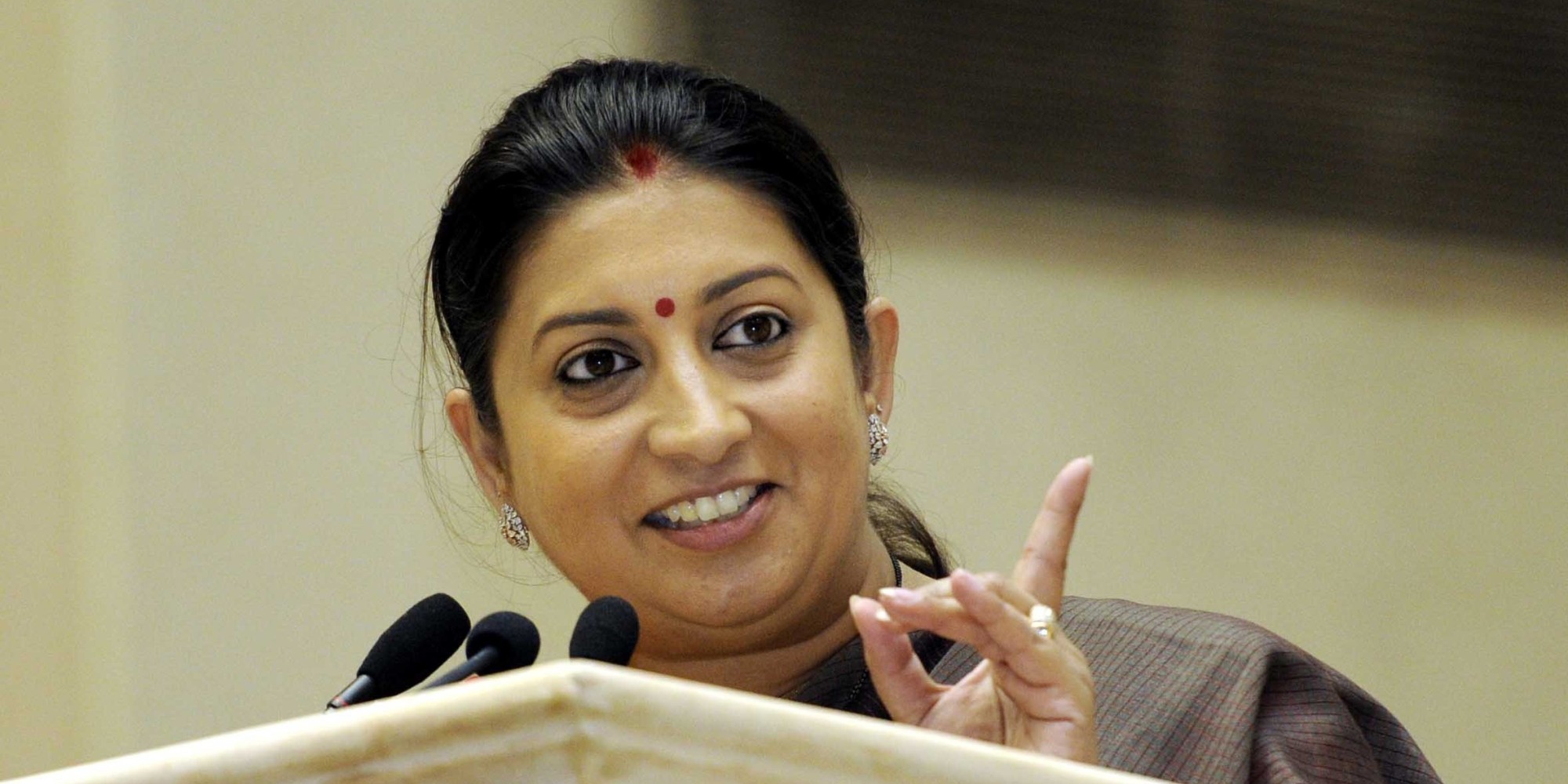 Smriti Irani's - HD Wallpaper 