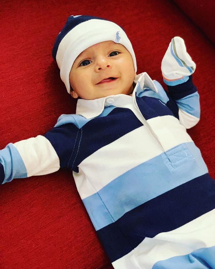 Sania Mirza Son Age - HD Wallpaper 