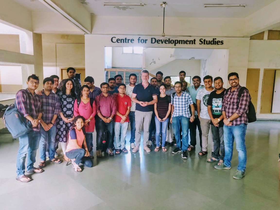 Social Group - HD Wallpaper 