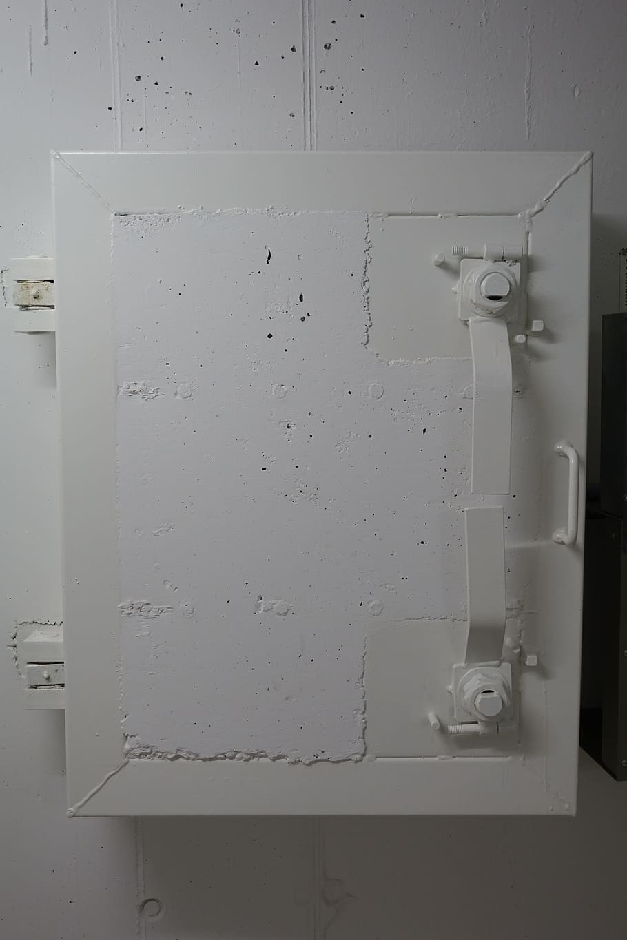 Vault Door, Bunker Door, Solid, Steel, Backup, Indoors, - Room - HD Wallpaper 