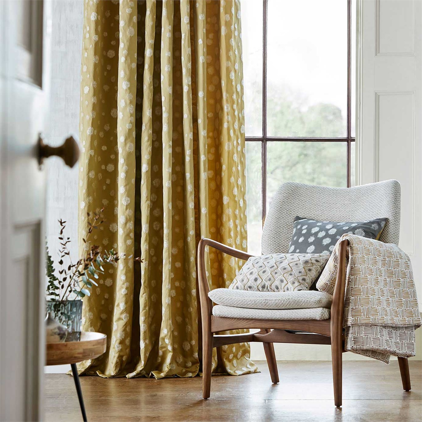 Harlequin Mottle - HD Wallpaper 