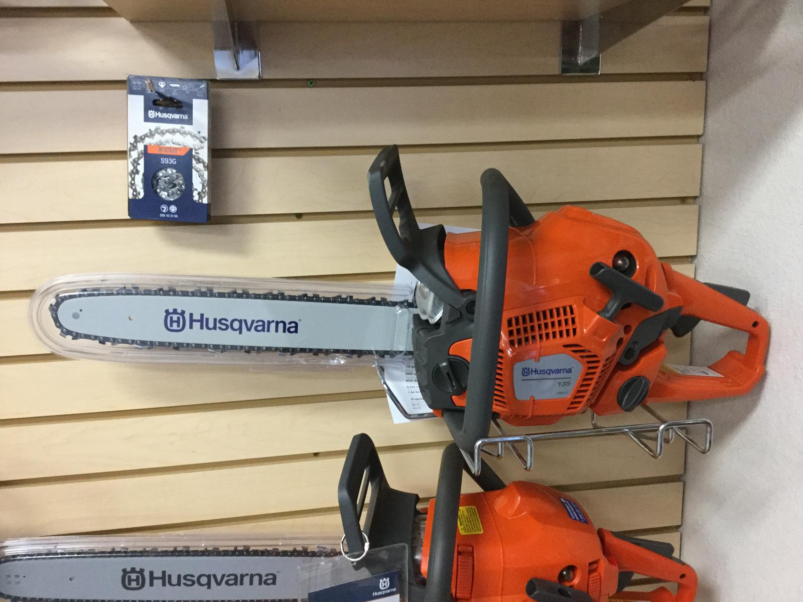 Chainsaw - HD Wallpaper 