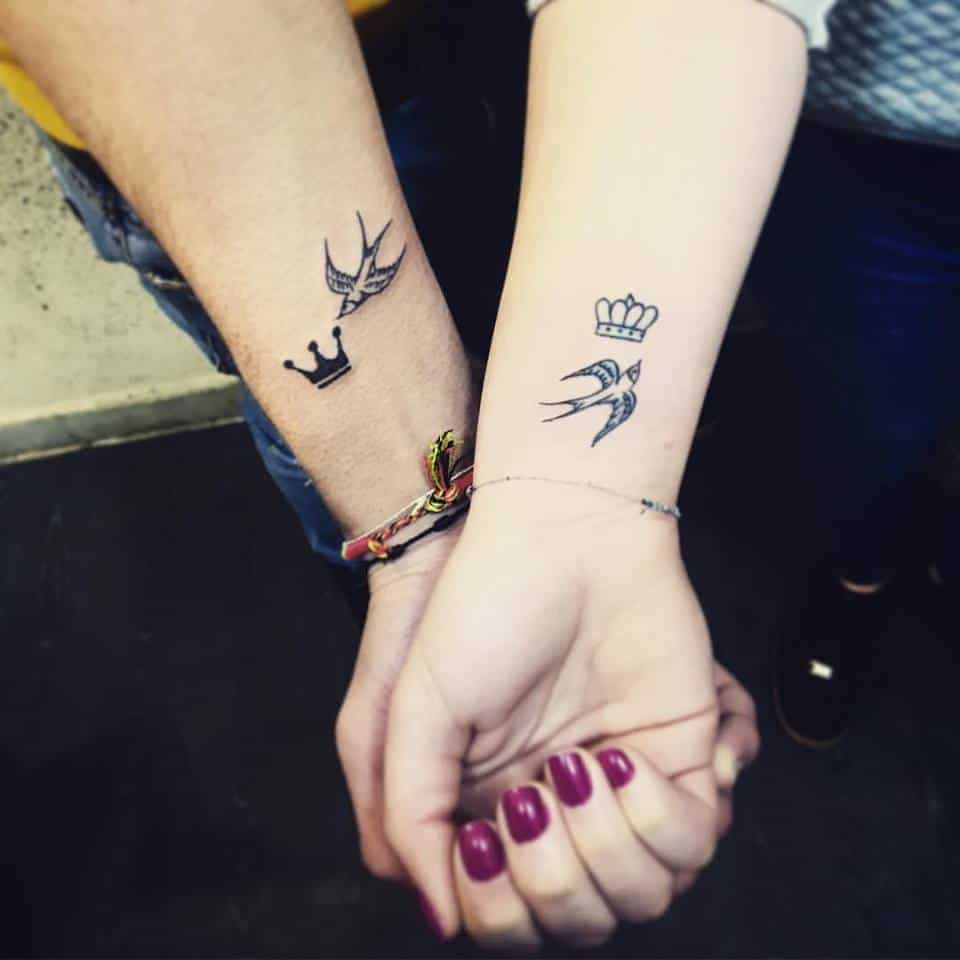 Couple Tattoos - Small Couple Tattoo Design - HD Wallpaper 