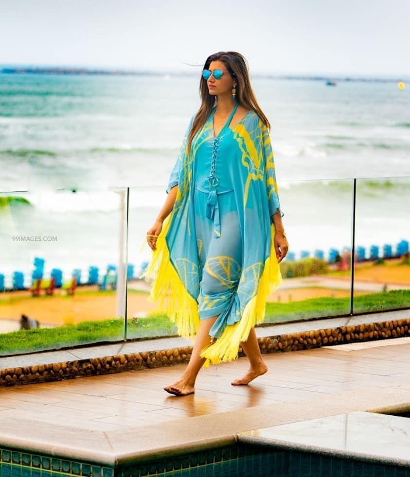 hamsa nandini bikini