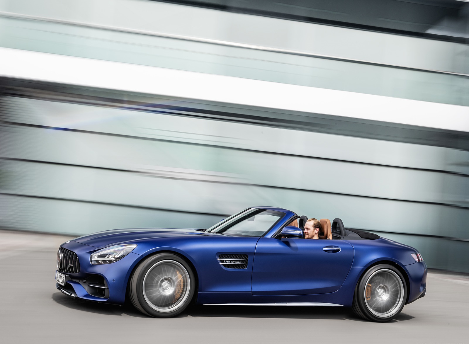 2020 Mercedes-amg Gt C Roadster Side Wallpapers - Mercedes Amg Gt - HD Wallpaper 