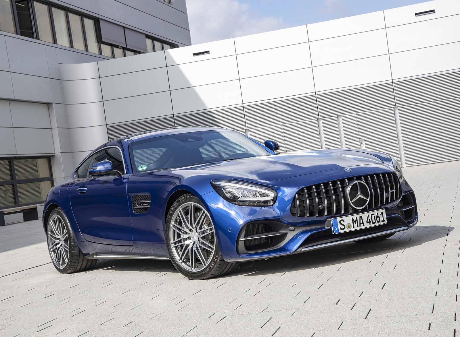 2020 Mercedes Amg Gt Coupe Front Three Quarter Wallpapers - HD Wallpaper 