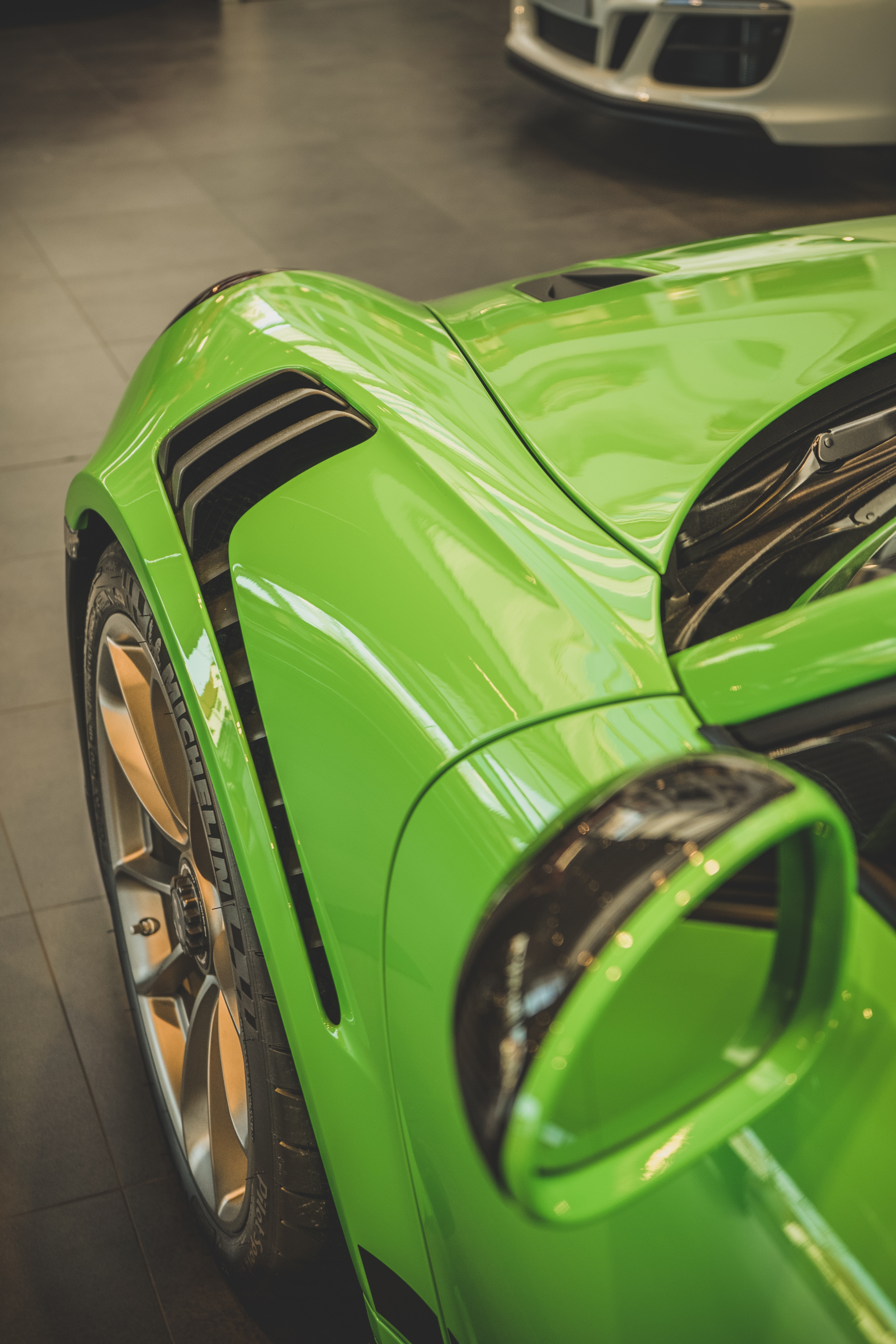 Supercar - HD Wallpaper 