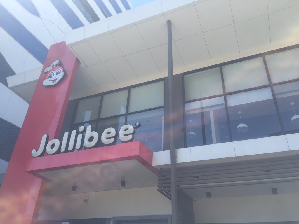 Jollibee Biopolis Macapagal - HD Wallpaper 