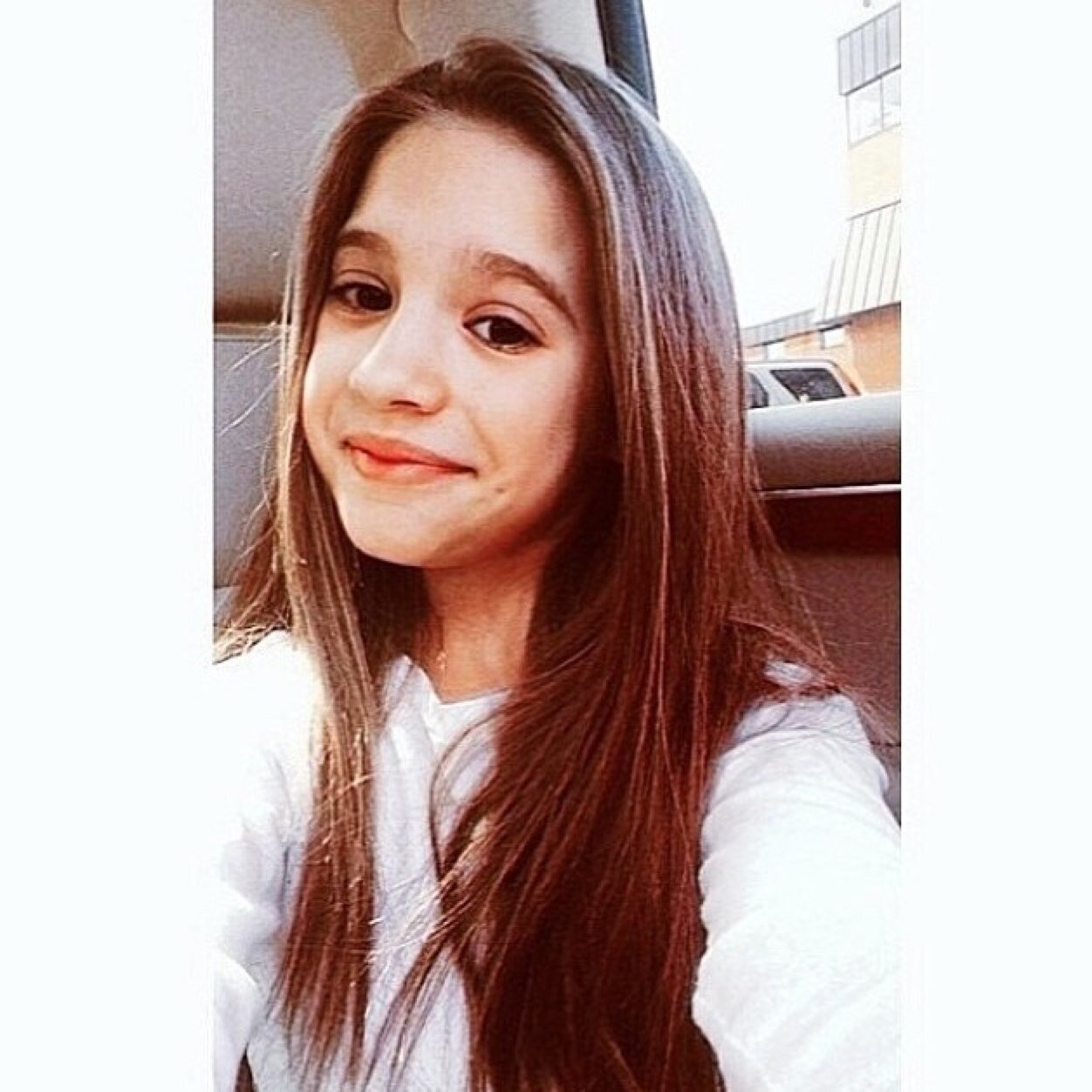 Related Pictures Mackenzie Ziegler Publish With Glogster - Mackenzie Ziegler New Hair - HD Wallpaper 