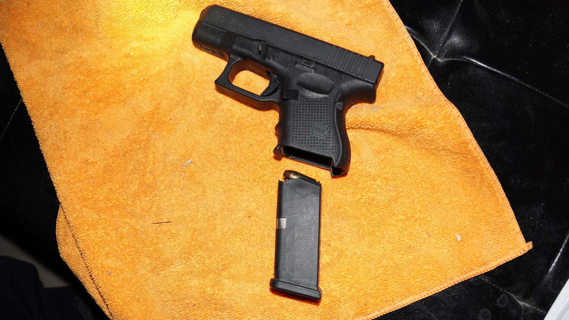 Starting Pistol - HD Wallpaper 