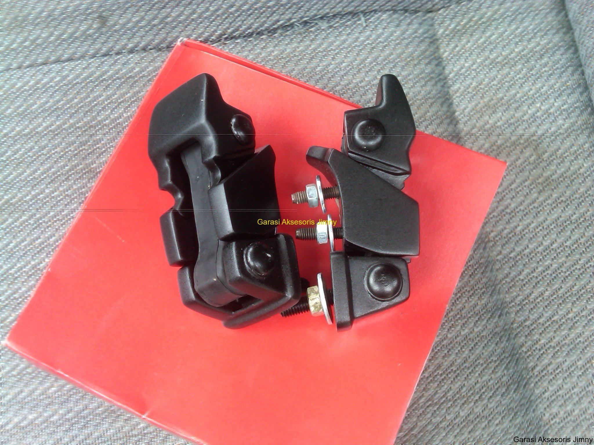 Pin Hood Jimny / Katana / Caribian - Plastic - HD Wallpaper 