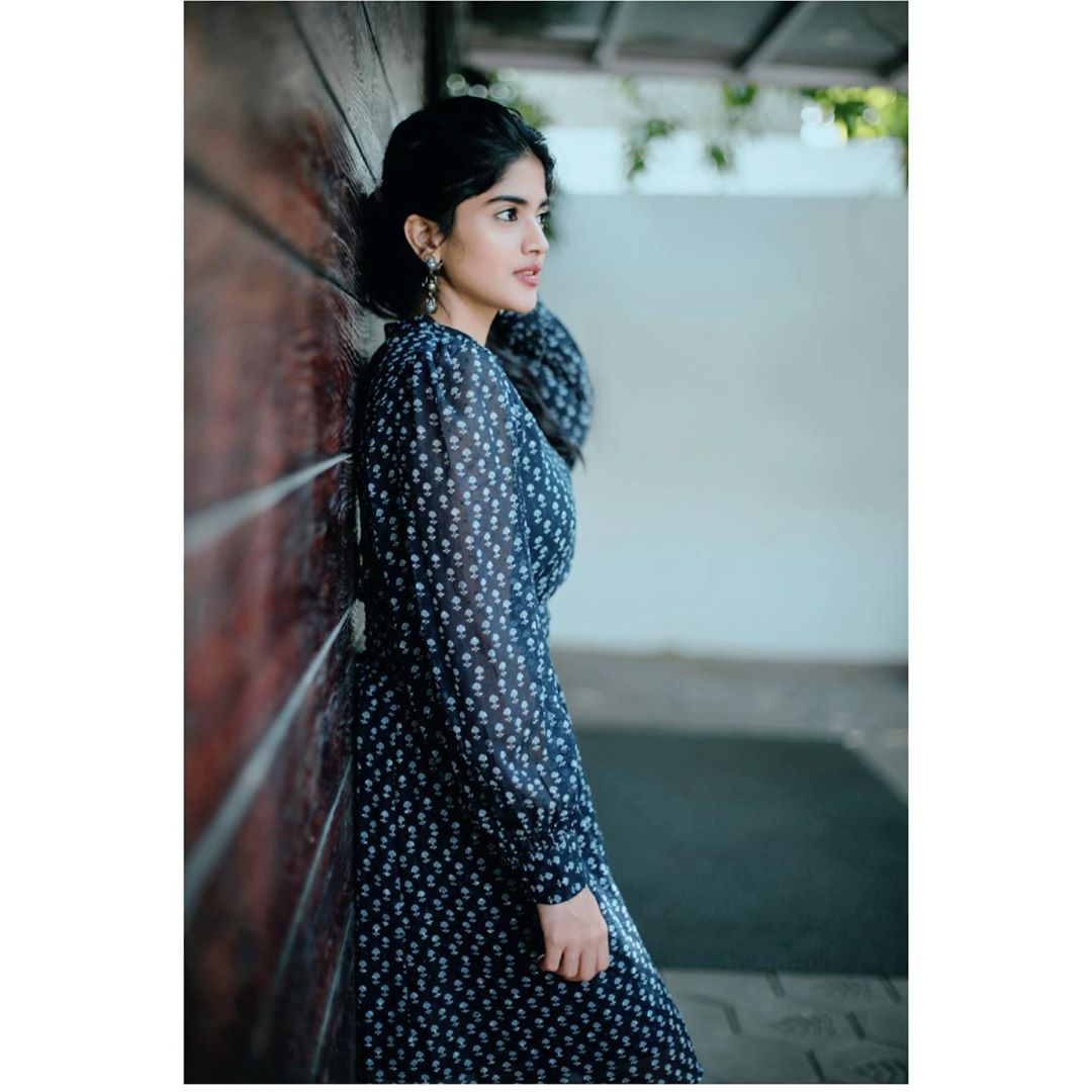 Megha Akash New Latest Hd Photos Lie Movie Heroine - Megha Akash Images Hd - 1080x1080 Wallpaper Megha Akash New Latest Hd Photos Lie Movie Heroine - Megha Akash Images Hd - 1080x1080 Wallpaper