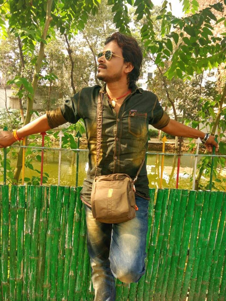 Bhojpuri Actress Pramod Premi Yadav Wiki, Pramod Premi - Pramod Premi Photo Hd - HD Wallpaper 